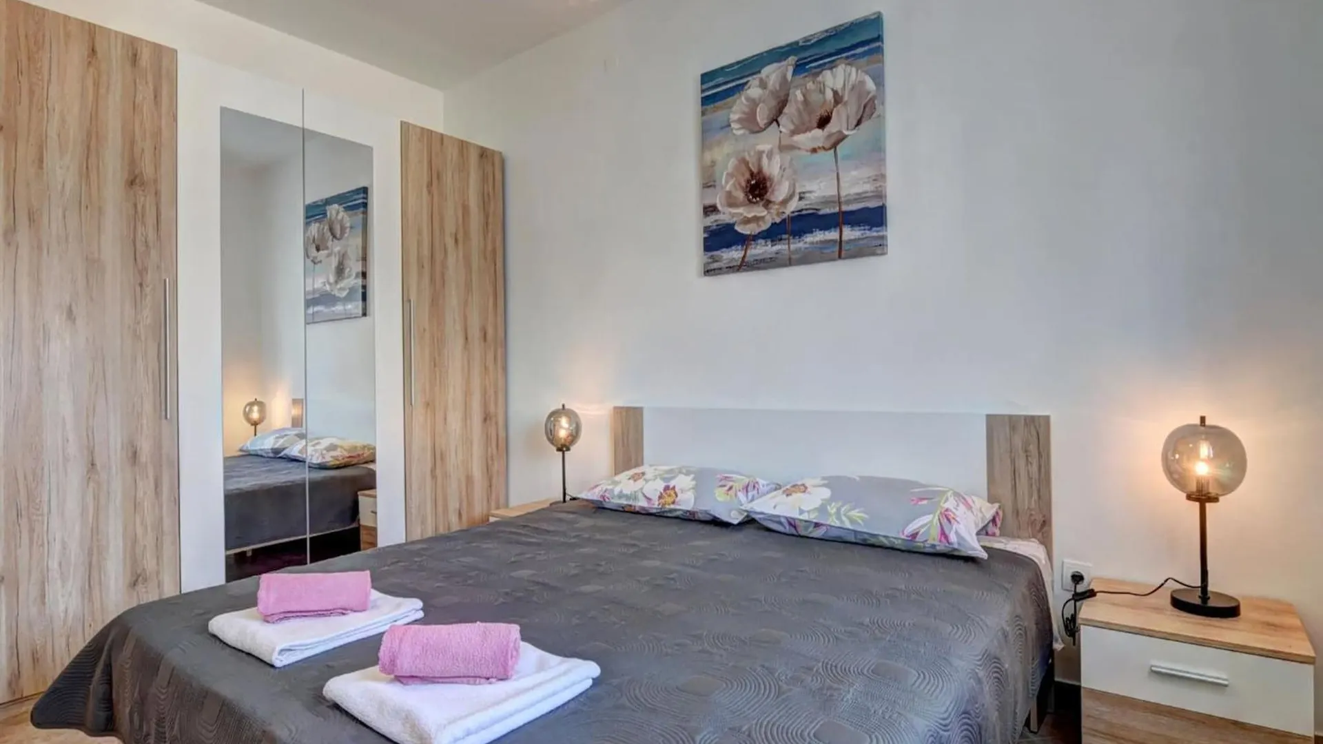 Kajfes A5 - One Bedroom Apartment With Terrace Valbandon